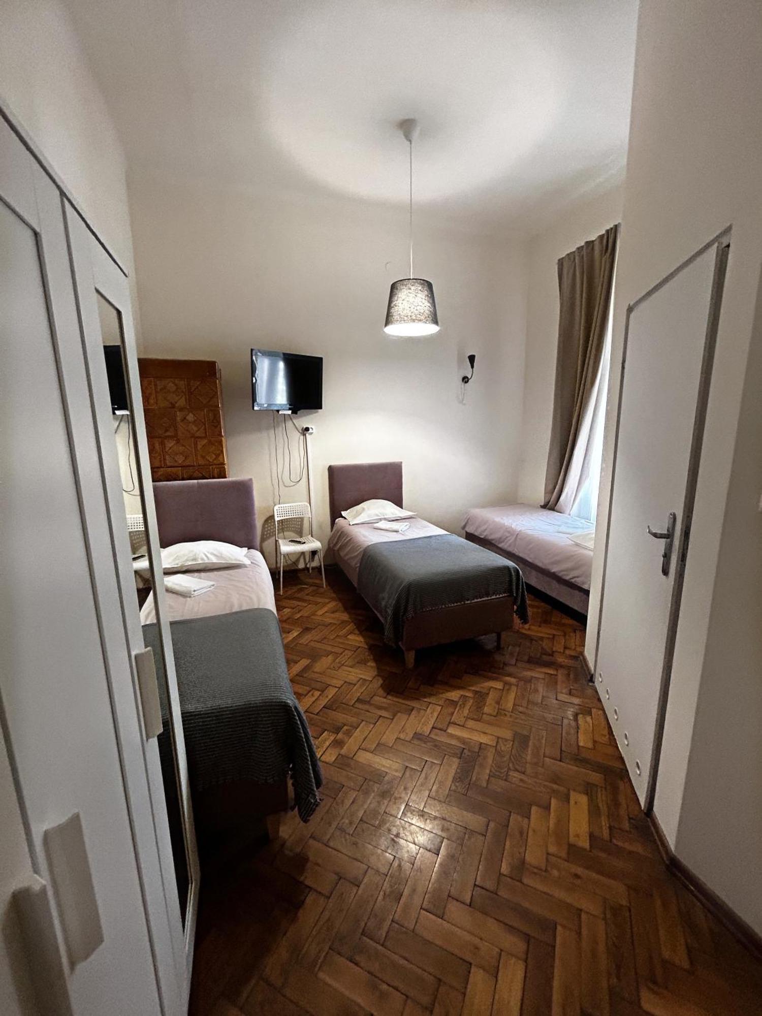 Harmony Aparthotel Krasków Exterior foto